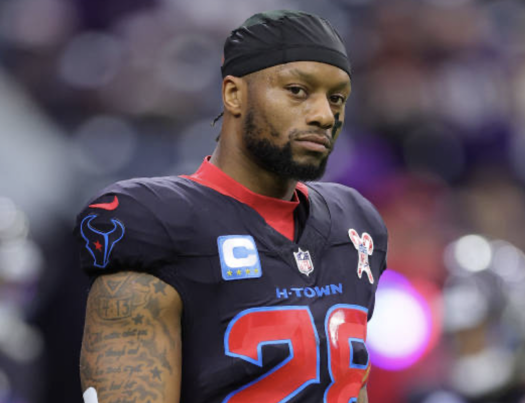 Should the HOUSTON Texans play their STARTERS AGAINST the TITANS? post thumbnail image